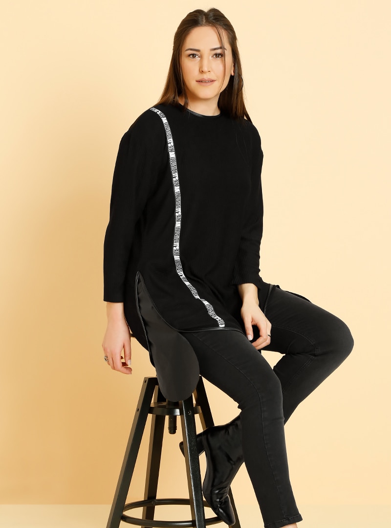 

Black - Crew neck - Plus Size Tunic - Alia