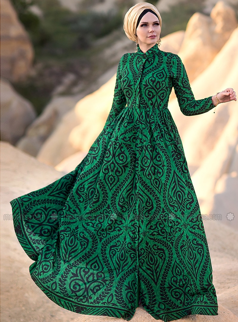 green dress with shawl