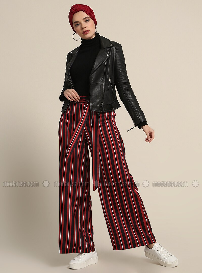 red striped pants outfit