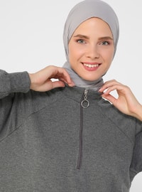 Zipper Detailed Sweatshirt - Anthracite - Everyday Basic