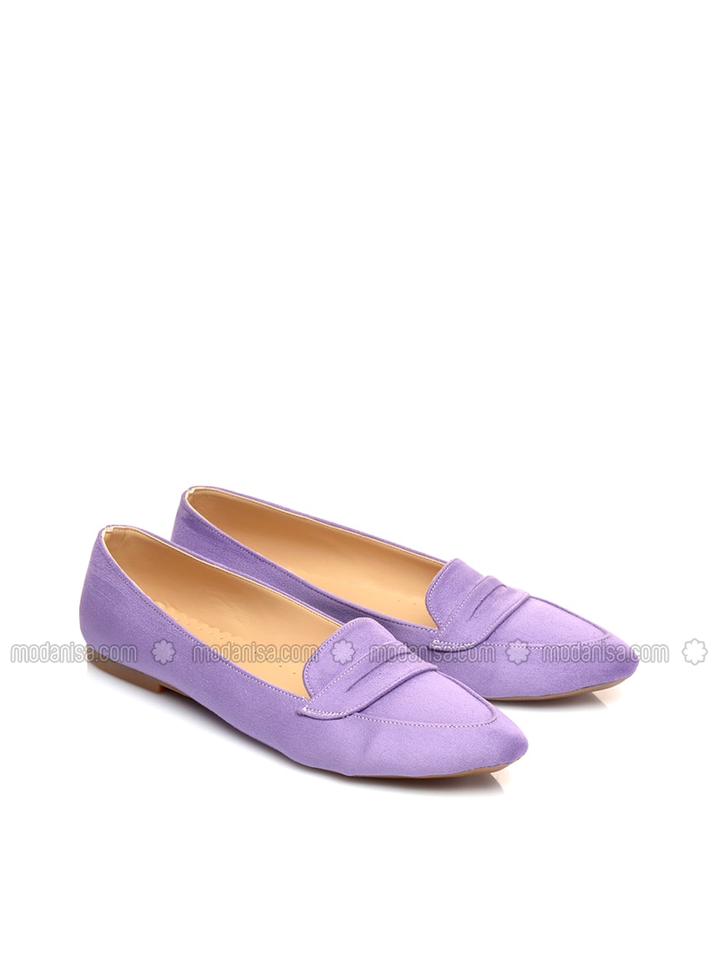 lilac leather shoes