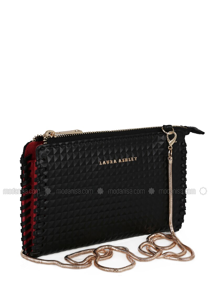 black shoulder clutch bag