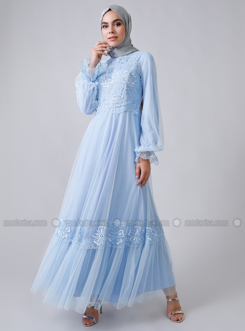 baby blue dress with sleeves