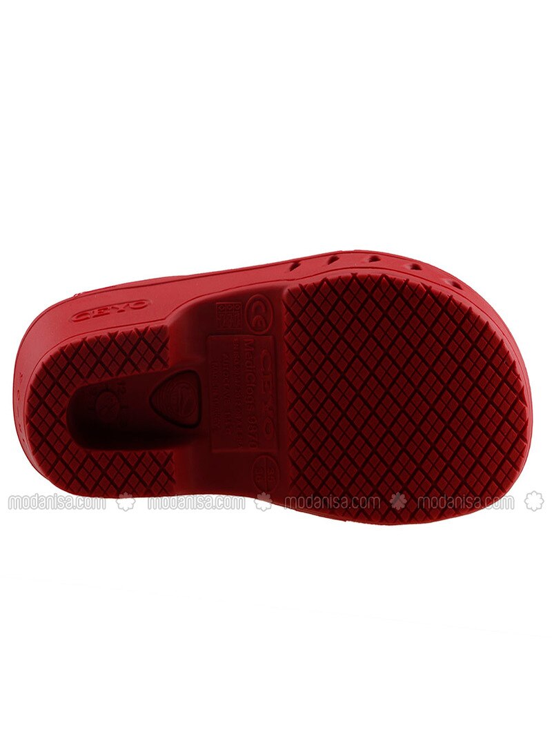 sports red slippers