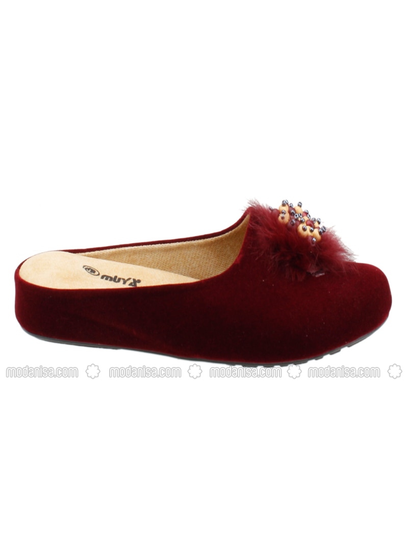 maroon slippers