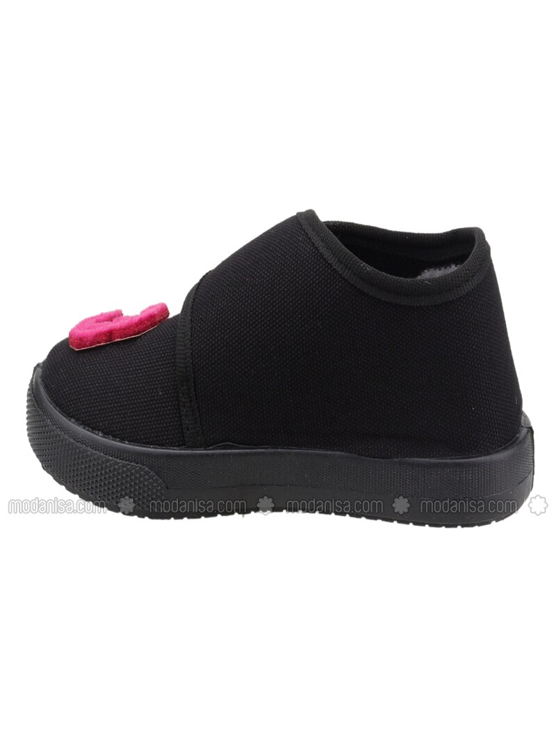 black slippers for girls
