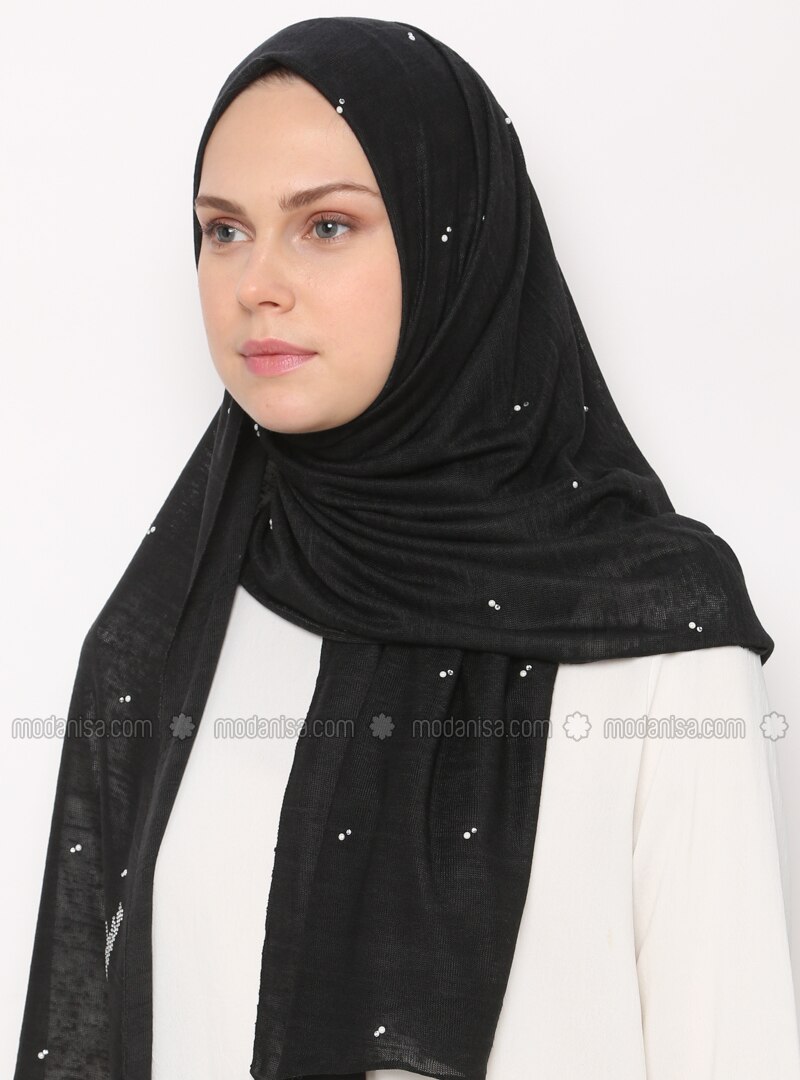 black shawl