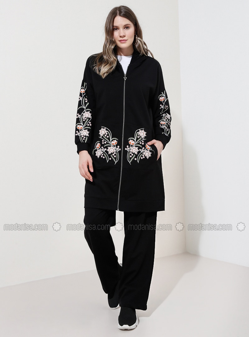 black plus size tracksuit