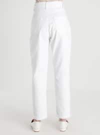 Paça Detaylı Boyfriend Kot Pantolon - Beyaz