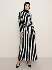 Siyah - Çizgili - Fransız yaka - Astarsız kumaş - Viskon - Elbise