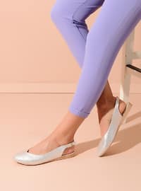 Silver tone - Flat - Sandal