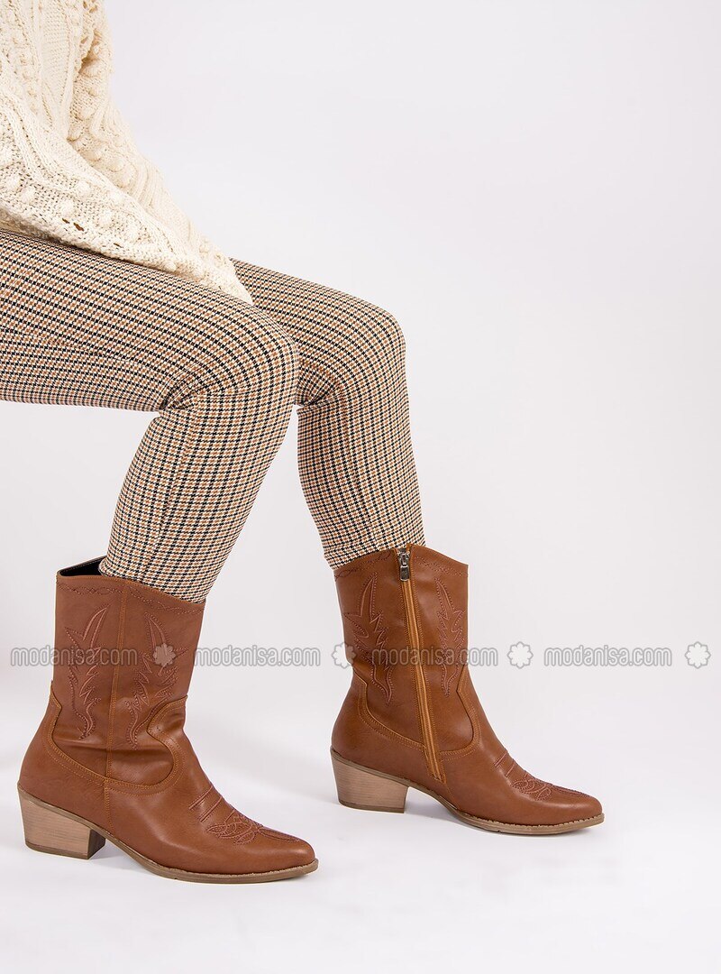 the fox tan boots