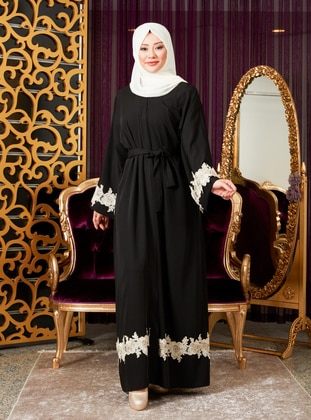 Lace Detailed Zip Fastener Abaya Black