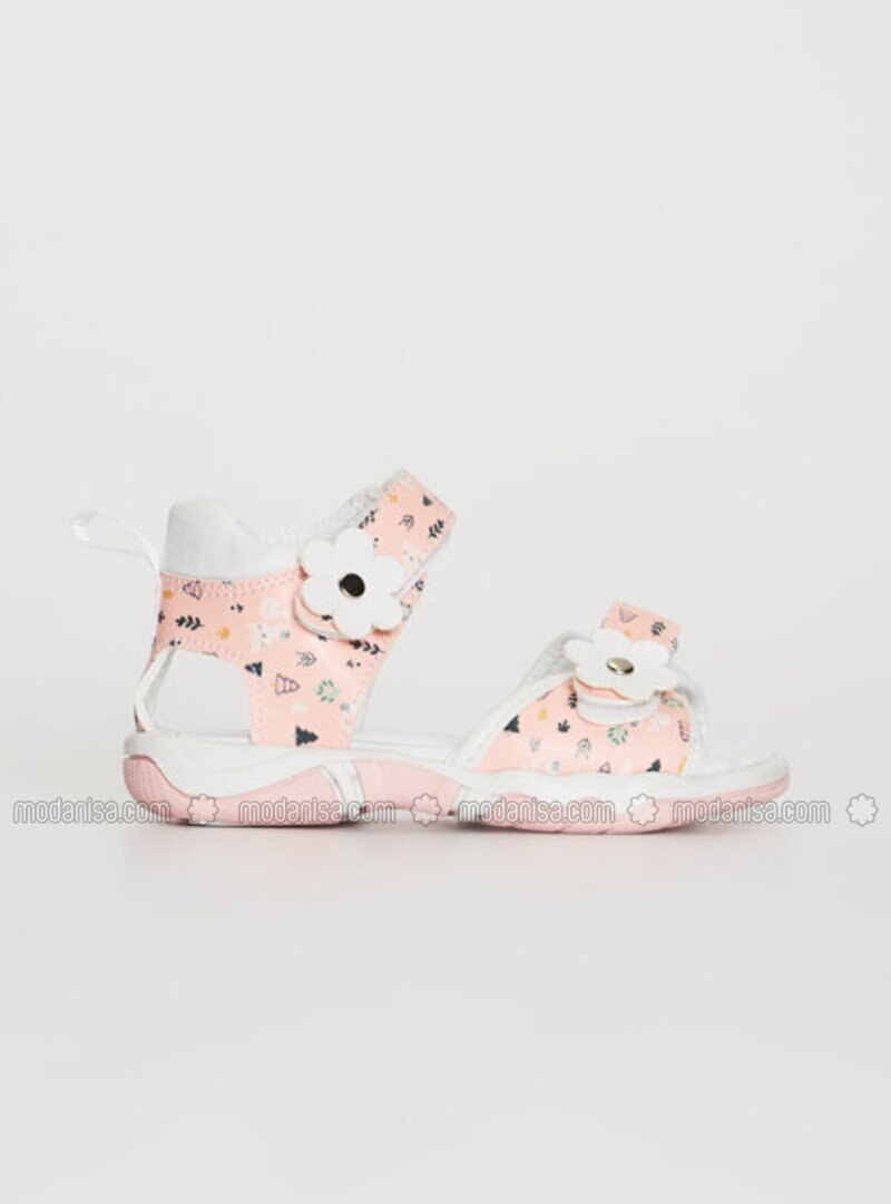 baby shoes white