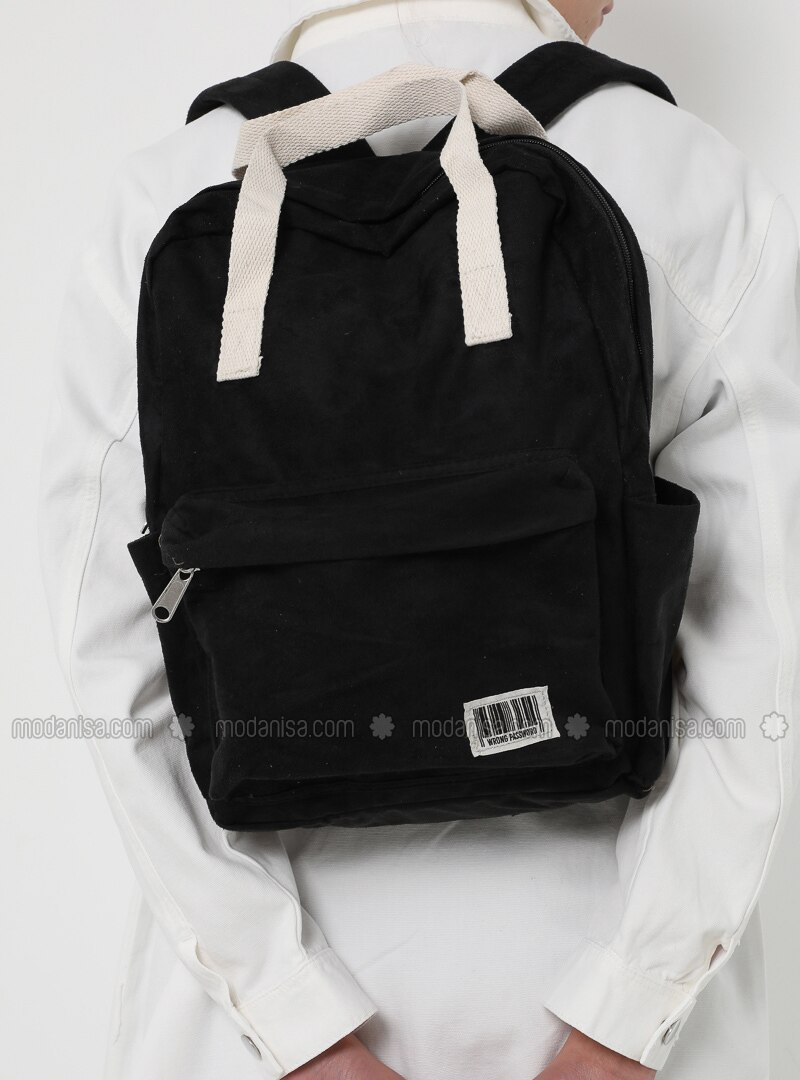 black backpack outfit