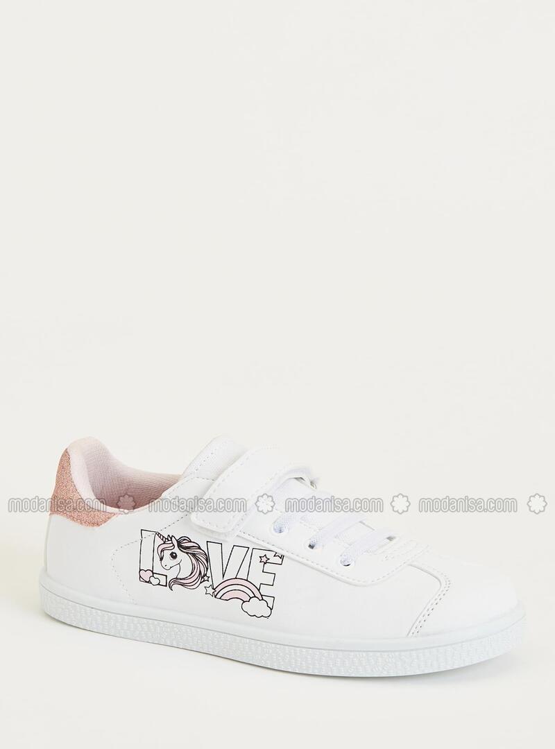 white stylish shoes for girls