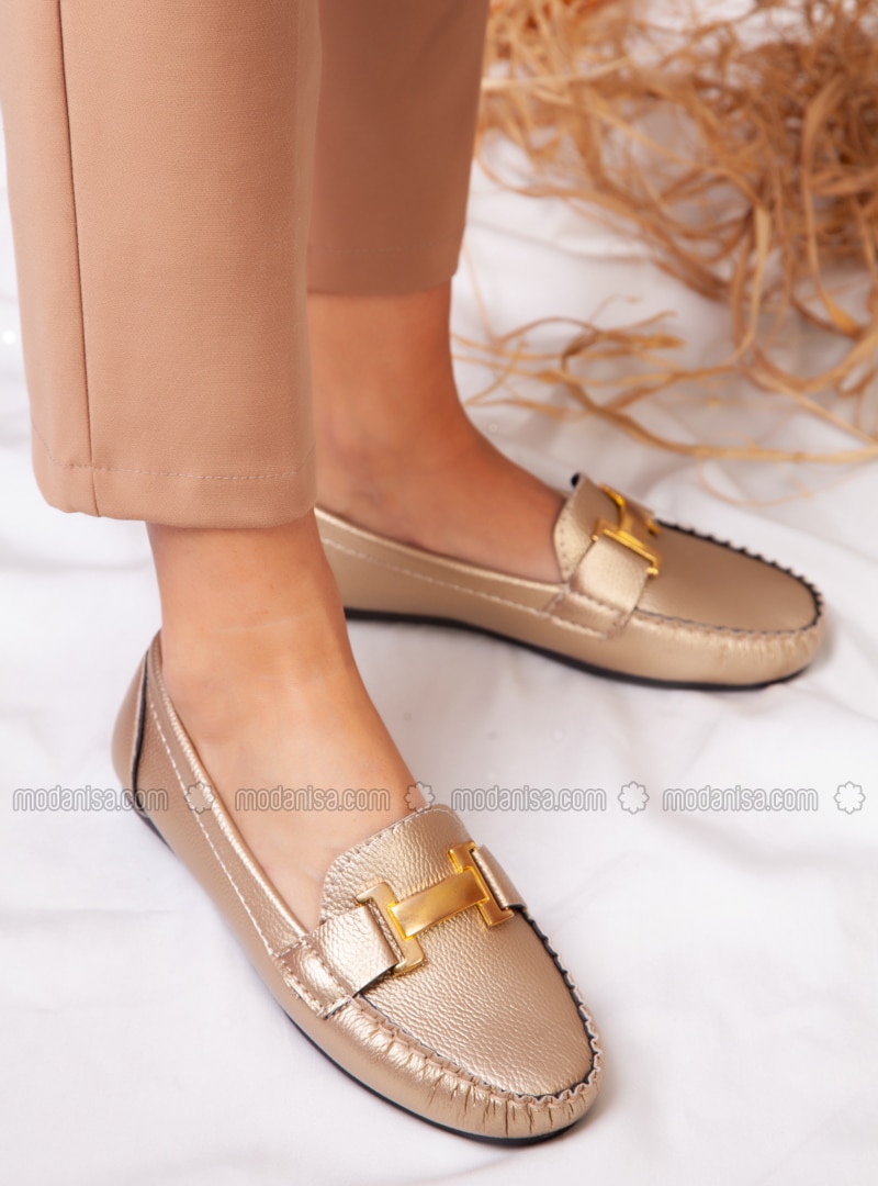 gold casual shoes