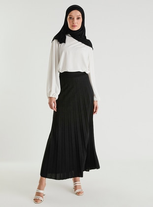 Pleated Full Length 95 Cm Skirt Black