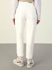 Comfortable Carrot Denim Pants With Elastic Waistband White