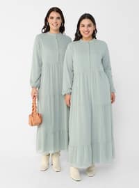 أخضر فاتح - نسيج مبطن - قبة بأزرار - فستان مقاس كبير