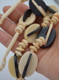 Collier en Os Multicolore