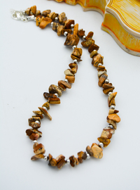 Collier en Pierre Marron