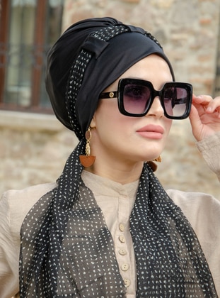Spotted Scarf Undercap Black Instant Scarf