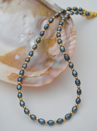 Black Pearl Necklace