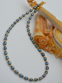 Black Pearl Necklace