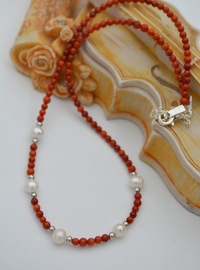 Collier Corail et Perle Multicolore