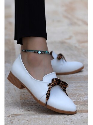 White - Flat Shoes - Ayakland