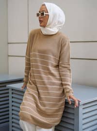 Biscuit - Stripe - Crew neck - Unlined - Knit Tunics
