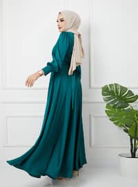 Belt Detailed Satin Hijab Evening Dress With Pleated Detail Green