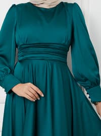 Belt Detailed Satin Hijab Evening Dress With Pleated Detail Green