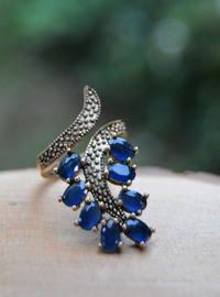 Blauer Zirkonblattring