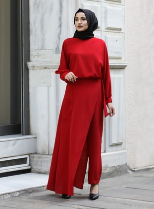 Red - Suit - Rana Zenn