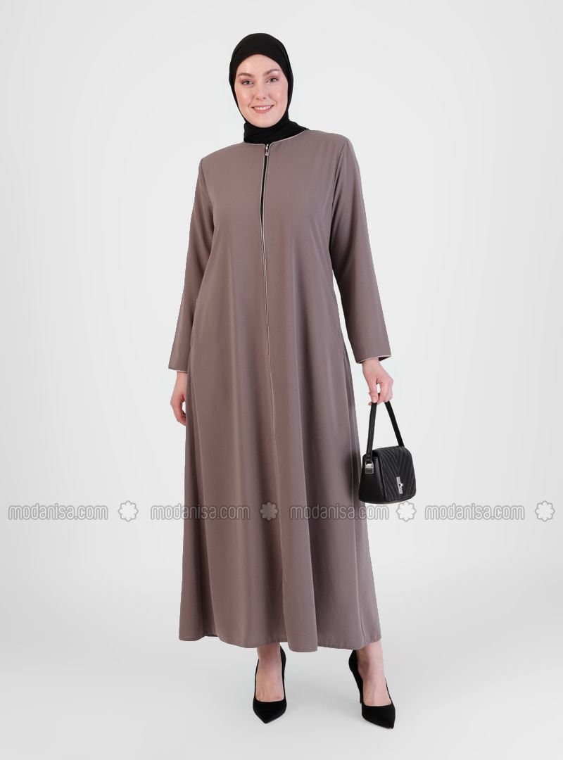 - Crew neck - Unlined - Plus Size Abaya