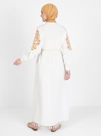 Doğal Kumaşlı Nakış Detaylı Eteği Püsküllü Tesettür Elbise - Off White Hardal