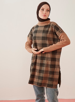 Plaid Patterned Side Slits Oversized Sweater Tunic Biscuit