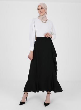 Aerobin Skirt With Flywheel Detail Black