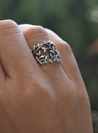 Silver tone - Ring