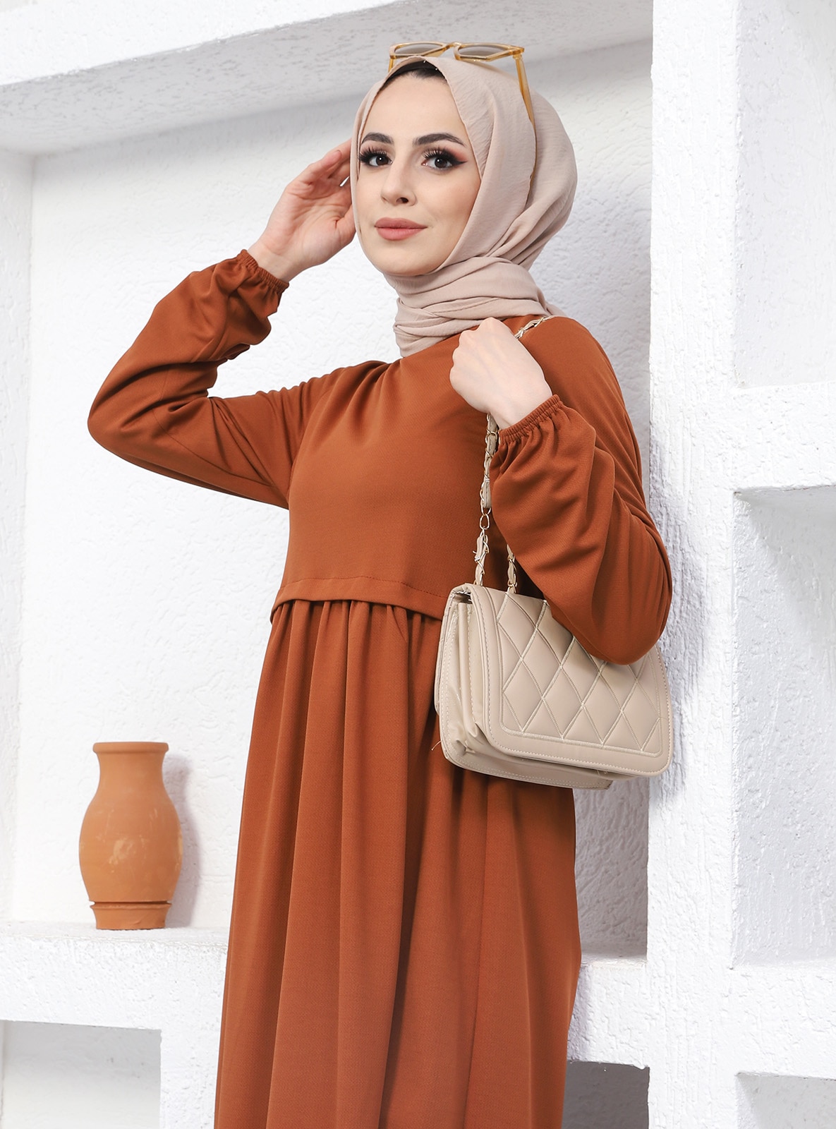 Modest Dress With Elastic Sleeve Ends Taba