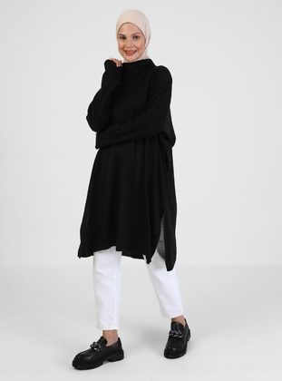 Sweater Tunic With Side Slits Black