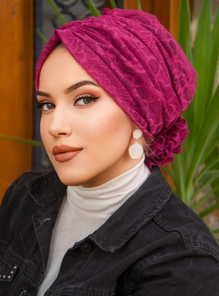 Lace Buckle Undercap Cherry Instant Scarf