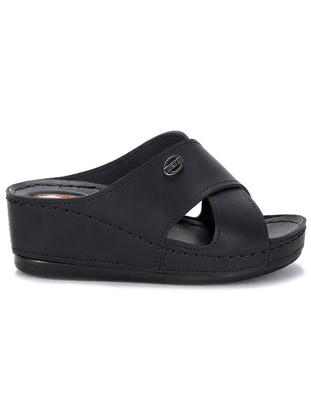 Sandal - Black - Slippers - Woggo