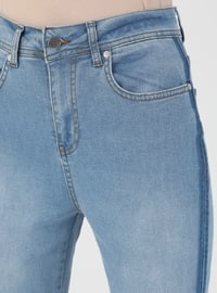 Natural Fabric Wash Detailed Jeans Ice Blue