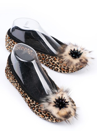 Leopard House Shoes