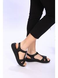 Flat Sandals - Black - Sandal