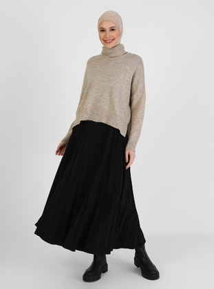 Refka Black Skirt