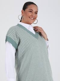 Green Almond - Houndstooth - V neck Collar - Plus Size Knit Tunics